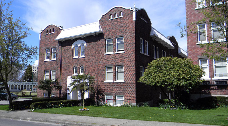 Brambly Apartments